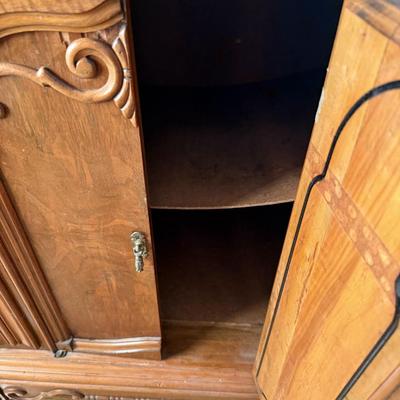 Beautiful cabinet
