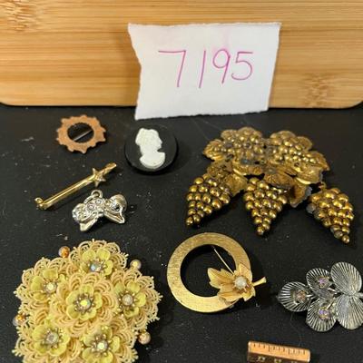 Broaches