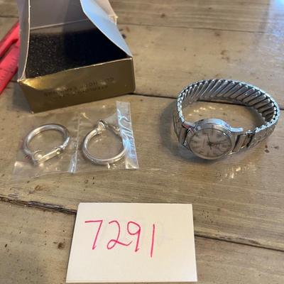 Watch & earrings