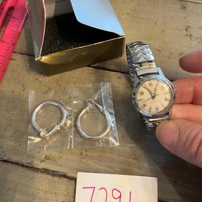 Watch & earrings
