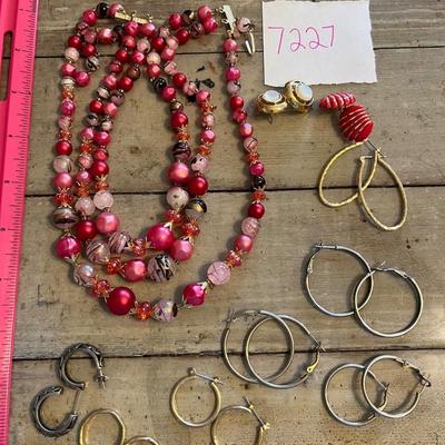 Necklace & earrings