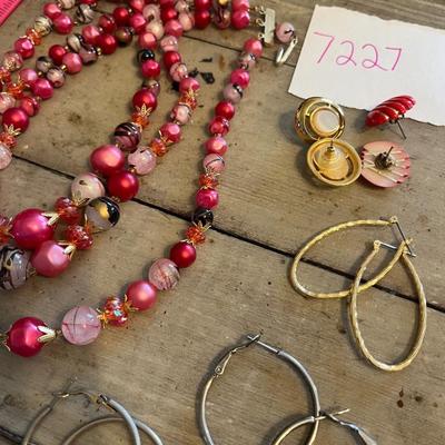 Necklace & earrings