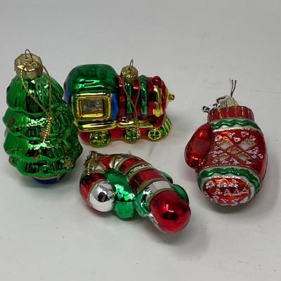 Stunning Decorative Ceramic Vase & Ornaments