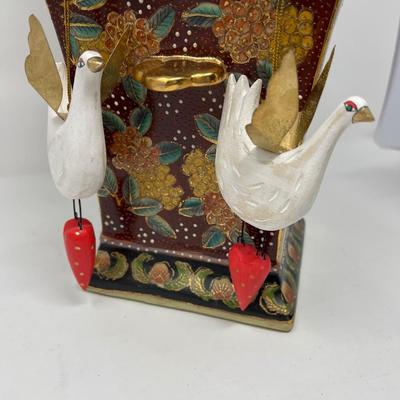 Stunning Decorative Ceramic Vase & Ornaments