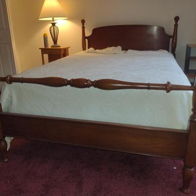 Wooden Head and Foot Board Bed Set- Approx 56" Wide