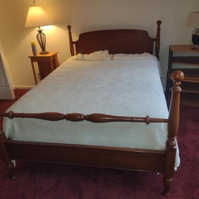 Wooden Head and Foot Board Bed Set- Approx 56" Wide