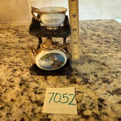 Bagnell Dam small teacup & pot