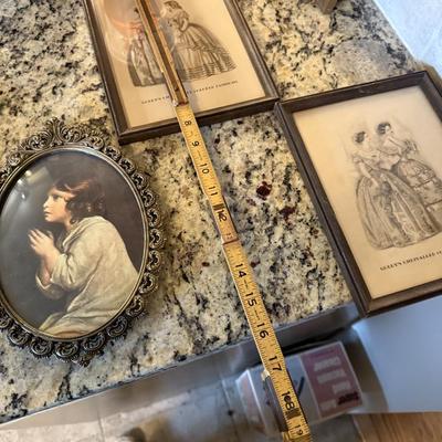 Smaller pictures of Victorian girls