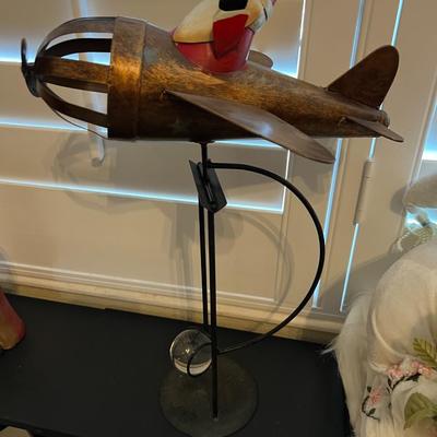 Balancing Santa in Plane Toy