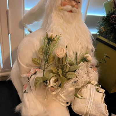 Sitting Santa
