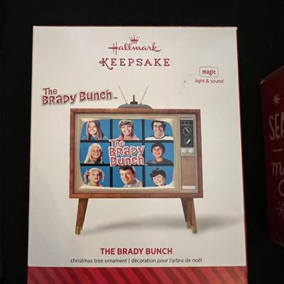 Hallmark Brady Bunch Ornament