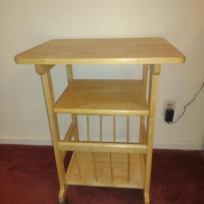 Wooden Rolling Table/Magazine Rack- Measures Approx 22" x 17" x 28 3/4" Tall
