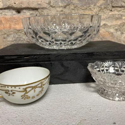 Coke plates, divided bowl