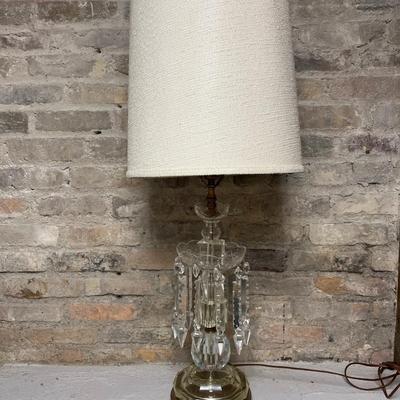 Crystal Lamp with crystal dangly things (Prisms)