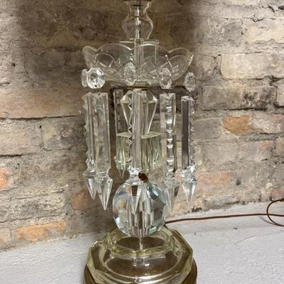Crystal Lamp with crystal dangly things (Prisms)