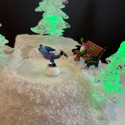 RARE Department 56 North Pole Series Animated & Lighted Skating Pond