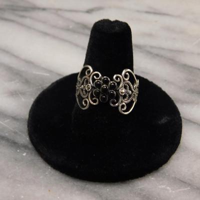 Vintage 1925 Sterling Onyx and Marcasite Filigree Ring Size 8.5 - 2.6g