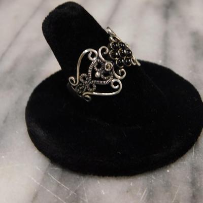 Vintage 1925 Sterling Onyx and Marcasite Filigree Ring Size 8.5 - 2.6g