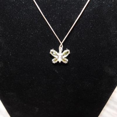 925 Sterling Box Chain w/ 925 Green Glass Butterfly Pendant 18" - 5.0g