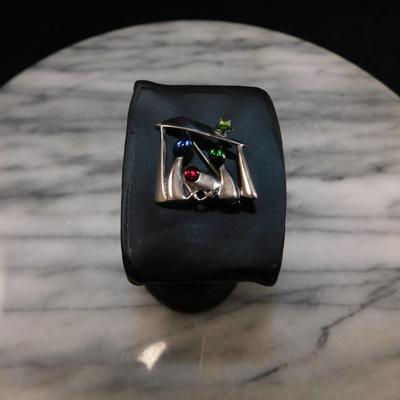 925 Sterling Nativity Brooch 4.1g