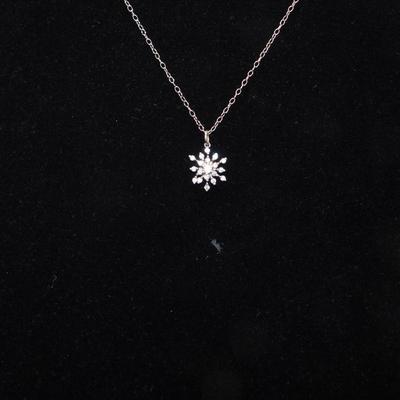 925 Sterling Link Chain w/ 925 + Glass Snowflake Pendant 18" - 1.6g
