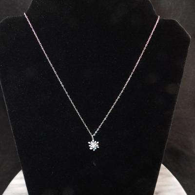 925 Sterling Link Chain w/ 925 + Glass Snowflake Pendant 18" - 1.6g
