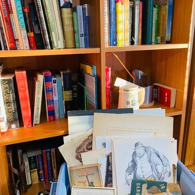Lot 5: Modern Office Shelving Center, Books & More