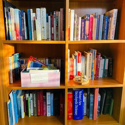 Lot 5: Modern Office Shelving Center, Books & More