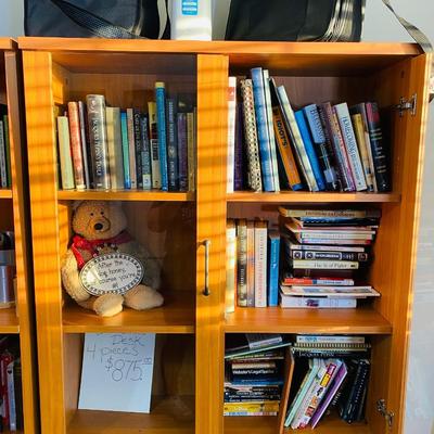 Lot 5: Modern Office Shelving Center, Books & More