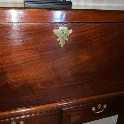 FA600 Antique English Mahogany Storage Chest on Stand