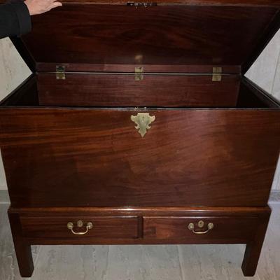 FA600 Antique English Mahogany Storage Chest on Stand