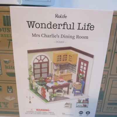 New Rolife DIY Houses Holiday Party Time Wonderful Life Mrs Charlie's Dining Room Anne's Bedroom Sweet Dream