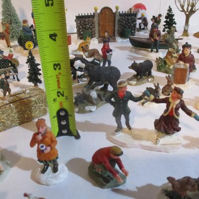 Holiday Figurines Lot 4