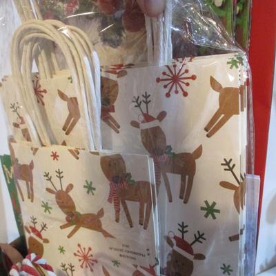 Holiday Gift Bags Lot 8