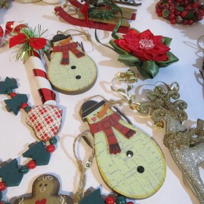 Christmas Tree Decorations Lot 9