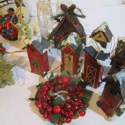 Christmas Tree Decorations Lot 9