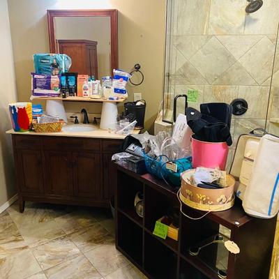 Lot 13: Master Bath Selection
