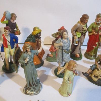 Holiday Figurines Various Material Ceramic/Metal/Plastic Lot 11