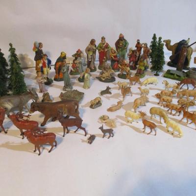 Holiday Figurines Various Material Ceramic/Metal/Plastic Lot 11