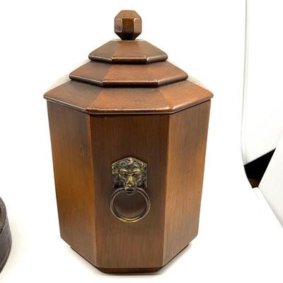 O629 Vintage Wooden Humidor with Glass Leather World Globe Ashtray