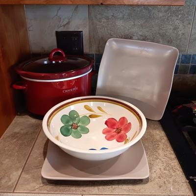 CROCK POT, VILLA WARE SERVING BOWL AND 2 SERVING PLATTERS