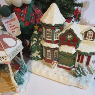 Vintage Holiday Decorations Some Electric Operated Lot 14