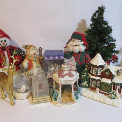 Vintage Holiday Decorations Some Electric Operated Lot 14