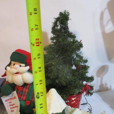 Vintage Holiday Decorations Some Electric Operated Lot 14