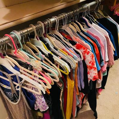 Lot 15: Master Closet Selection