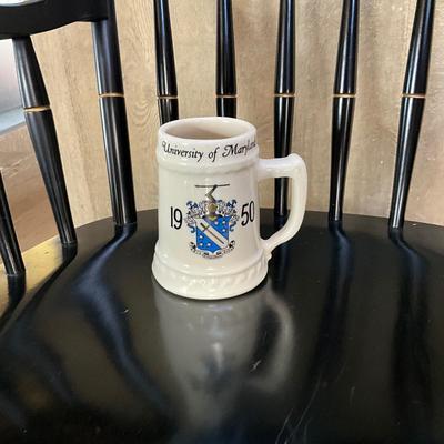 O632 University of Maryland Captains Chair by S. Bent Bros. with Mug