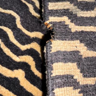 O633 Vintage Tibet Napal 100% Wool Tiger Striped Rug 3' 1" x 5'5"