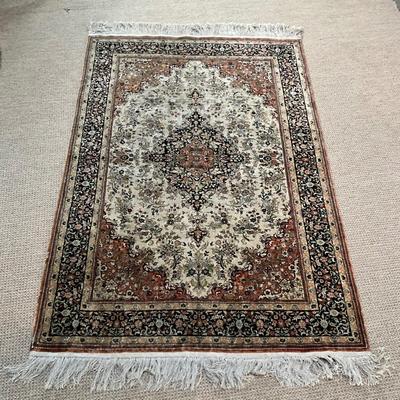 O634 Vintage Silk Floral Medallion Persian Rug 6'x 4'1"