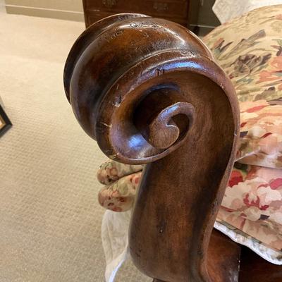 MB636 Large Mahogany Michael Taylor Italian Carved King Bed