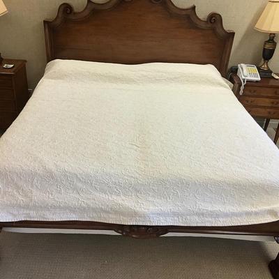 MB638 King ANICHINI Matelasse Coverlet in Ecru